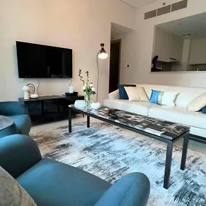 Apartment Modern & Chic Waterfront 2bed Balcony Creek *