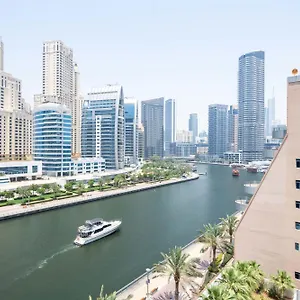 Frank Porter - Panoramic Tower Apartment *