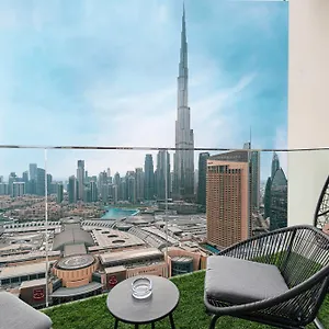 Stunning Burj Views New Luxe 2br Mall Access *
