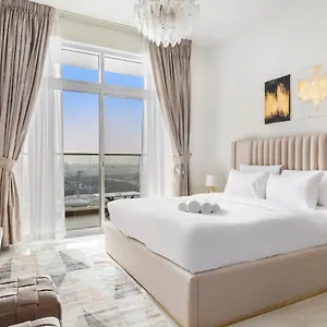 Daire Lux Studio Apt Near Butterfly Garden - Pool & Gym
