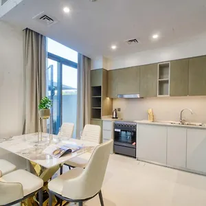 Golden Oasis- Luxury 3br With Maids