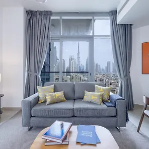 아파트 Luxury Downtown 1-bedroom With Burj Khalifa Views *