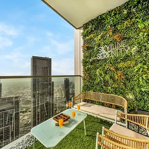 Grande Signature 2 Bedroom I Persian Gulf Views I Free Parking, Gym, Pool, Wi-fi & Ps5 I By Skyline Serenity *