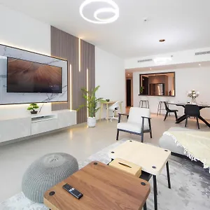 Spacious 2bhk Boulevard Heights Downtown Apartament