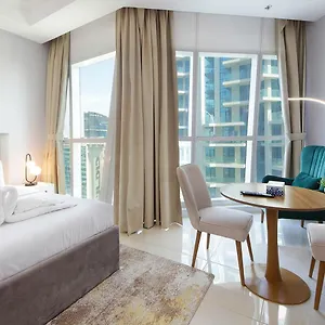 Luxury High-rise The Court Tower 아파트 두바이