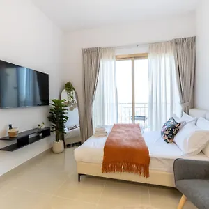 Serene With Burj Khalifa View In Jumairah Village Circle Jvc 아파트