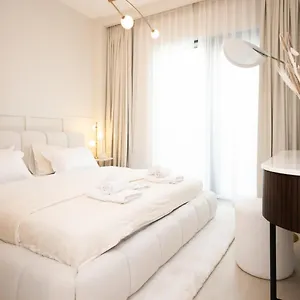 Creek New Luxury And Lagoona Access