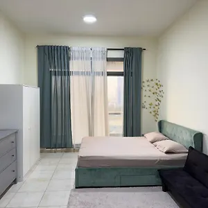 Appartement Spacious In Sports Dubaï