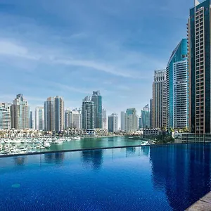 Cayan Tower, Marina *