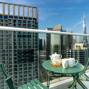 Vacay Lettings - Burj Khalifa & Canal View At Damac Prive
