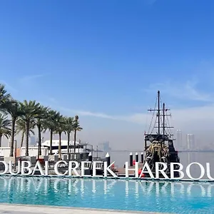 Apartment 2 Bhk Familly - Creek Horizon Tower 2 *