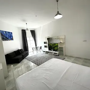 For Rent In Compound Housing Near Burj Alarab 125 Homestay *