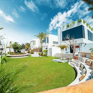 Nas House Private Hotel Dubái