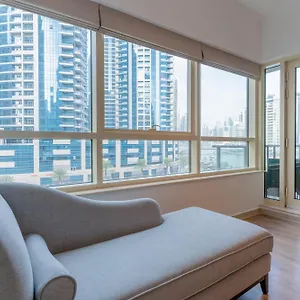 Stylish Waterfront 2 Bed In Marina Apartment *