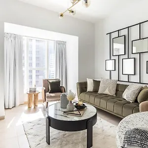Frank Porter - Elite Apartment