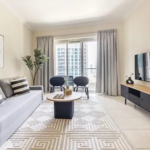 Frank Porter - Marina Heights 1 *