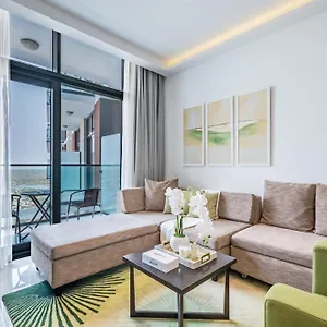 Cosmopolitan 1br In Celestia B, South By Deluxe Homes