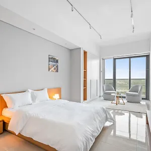 Spacious With Dubailand Charm