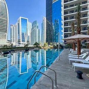 Ashri Homes Stylish Near Burj Khalifa Apartment *