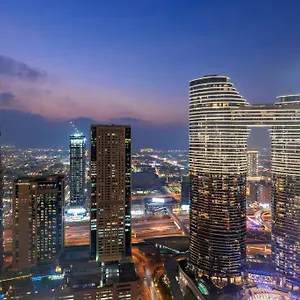 Apartment First Class 2br Elegance With Iconic Views *