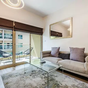 1Br The Greens Courtyard View *