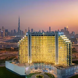 Farhad Azizi Al Jaddaf Sleek Daire Dubai