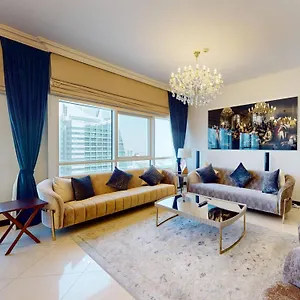 Spacious Duplex 4br With Maids 아파트