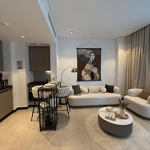 New Near Downtown With Canal View Apartment *