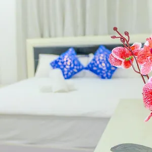 Chic 1-bedroom Hall With Wi-fi