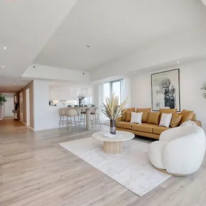 Luxury 3 Bed With Golf Course Views