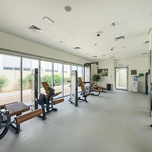 빌라 Bright And Airy 2br, Family-friendly With Pool And Gym *