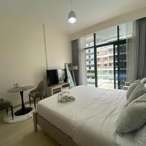 Appartement With Pool And Gym Access *