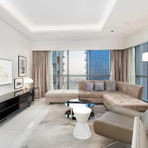 아파트 Damac Paramount Tower Burj Views *
