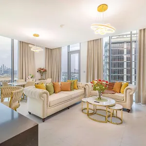Luxury 2 Bedroom Kids Burj Khalifa View Apartment *