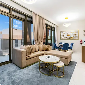 Fam Living - Getaway In Meydan - Modern Comfort Near Attractions *