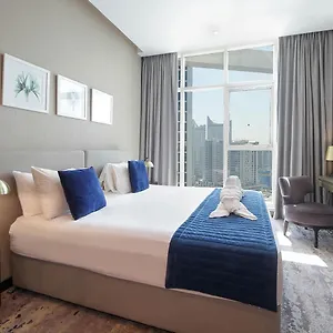 Apartament Stylish In With Pool & Gym