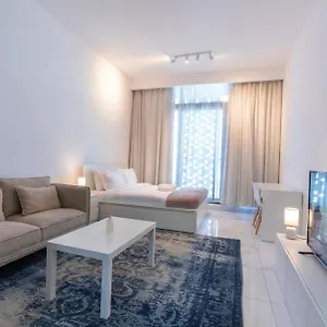 Vibrant With Gym Access Дубай