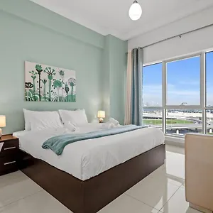 Apartment Business Bay By Stayinhomes - 10 Mins Burj Khalifa - 1bed - Parking - Pool - Gym