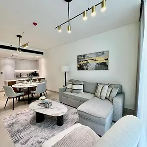 Apartman Spacious Modern 1br In Jvc Balcony & Pool Dubaj