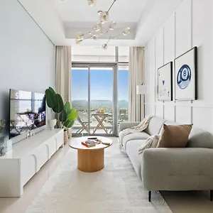 Sky High 1br In View With 41st Floor Views Dubai