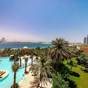 2b Fairmont Sea View