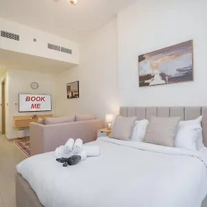 Stylish Retreat In Riviera 33 Near Downtown