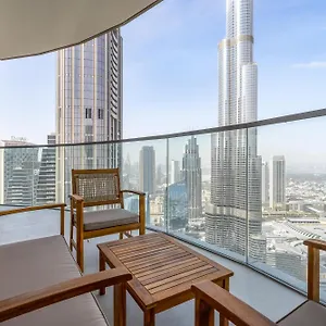 Maison Privee - Sky-high Elegance With Unrivaled Burj Khalifa Views Dubaï