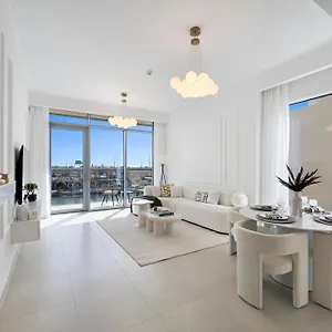 2br Canal Front B3, Waterfront Views Apartment *