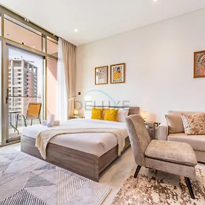 Апартаменты Luxury Steps From Canal And Minutes To Burj Khalifa, Peninsula Five Дубай