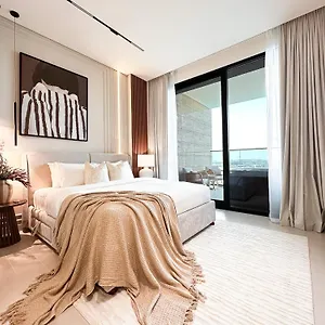 Luxe Living In The Heart Of Bbay W Jacuzzi *