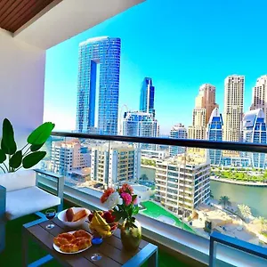 Waterfront 2br Haven - Marina & Sea Views! * Dubai