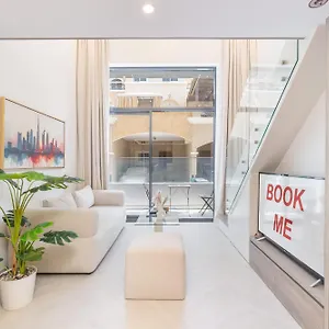 Stylish Jvc Loft Sleeps 2 With Pool & Gym * Dubai