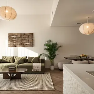 Seraya 8 - 2bdr - Location - Premium Amenities 두바이