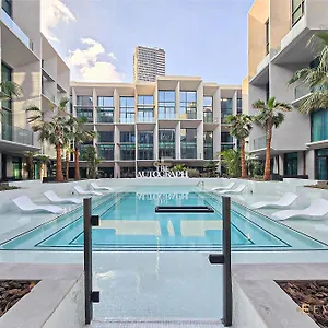 Contemporary Terrace Luxe & Secure * Dubai